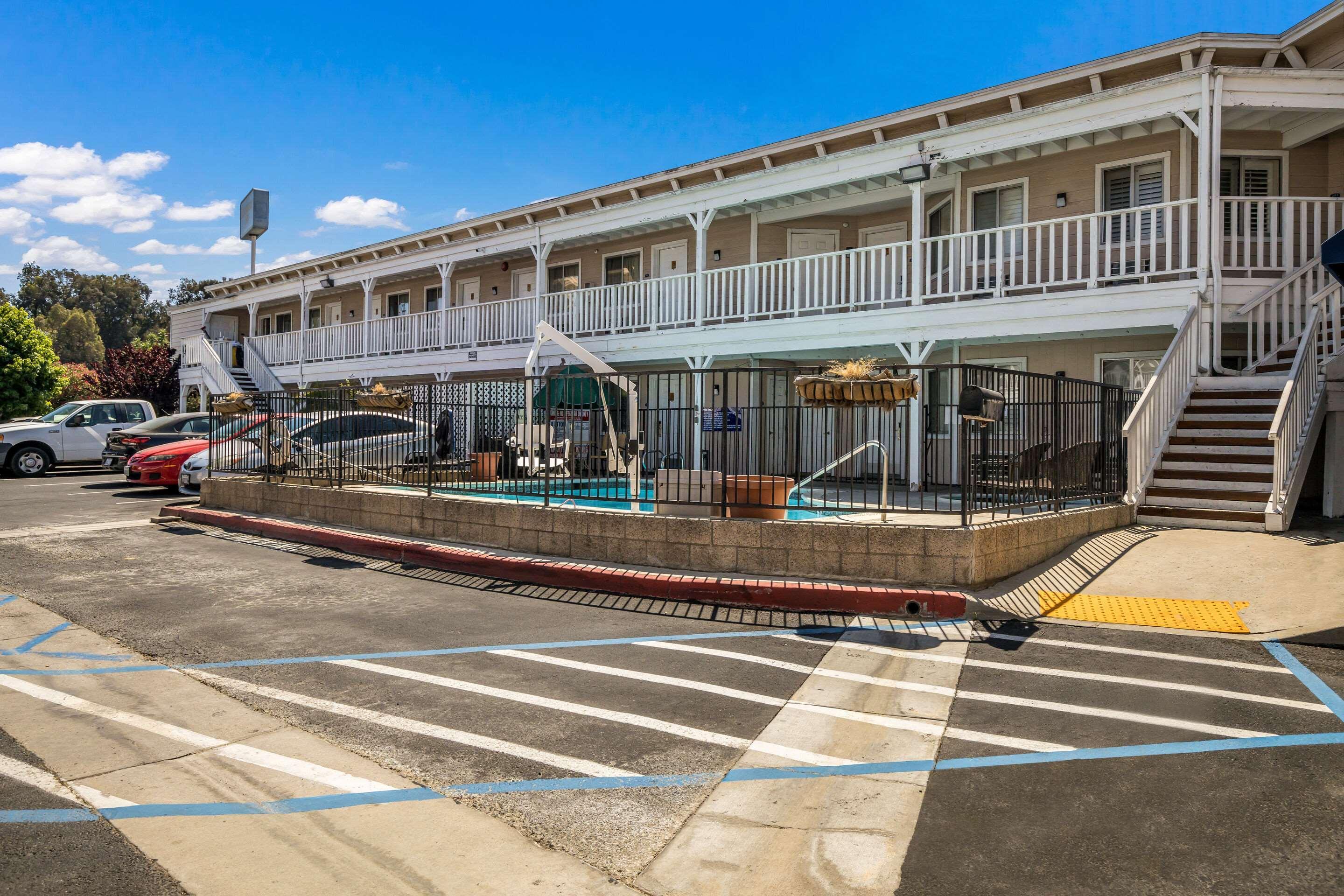 Rodeway Inn Old Town Temecula Bagian luar foto