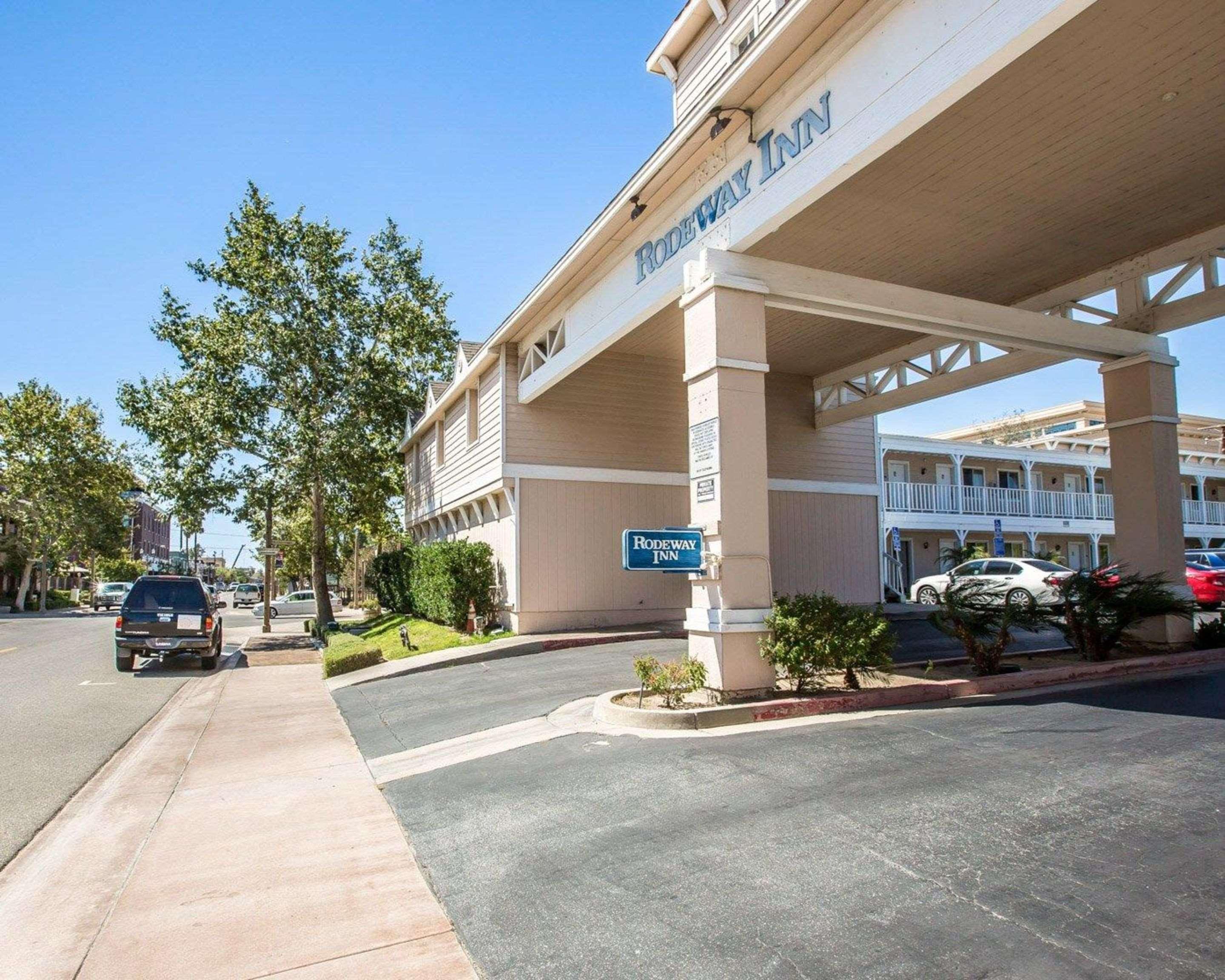 Rodeway Inn Old Town Temecula Bagian luar foto
