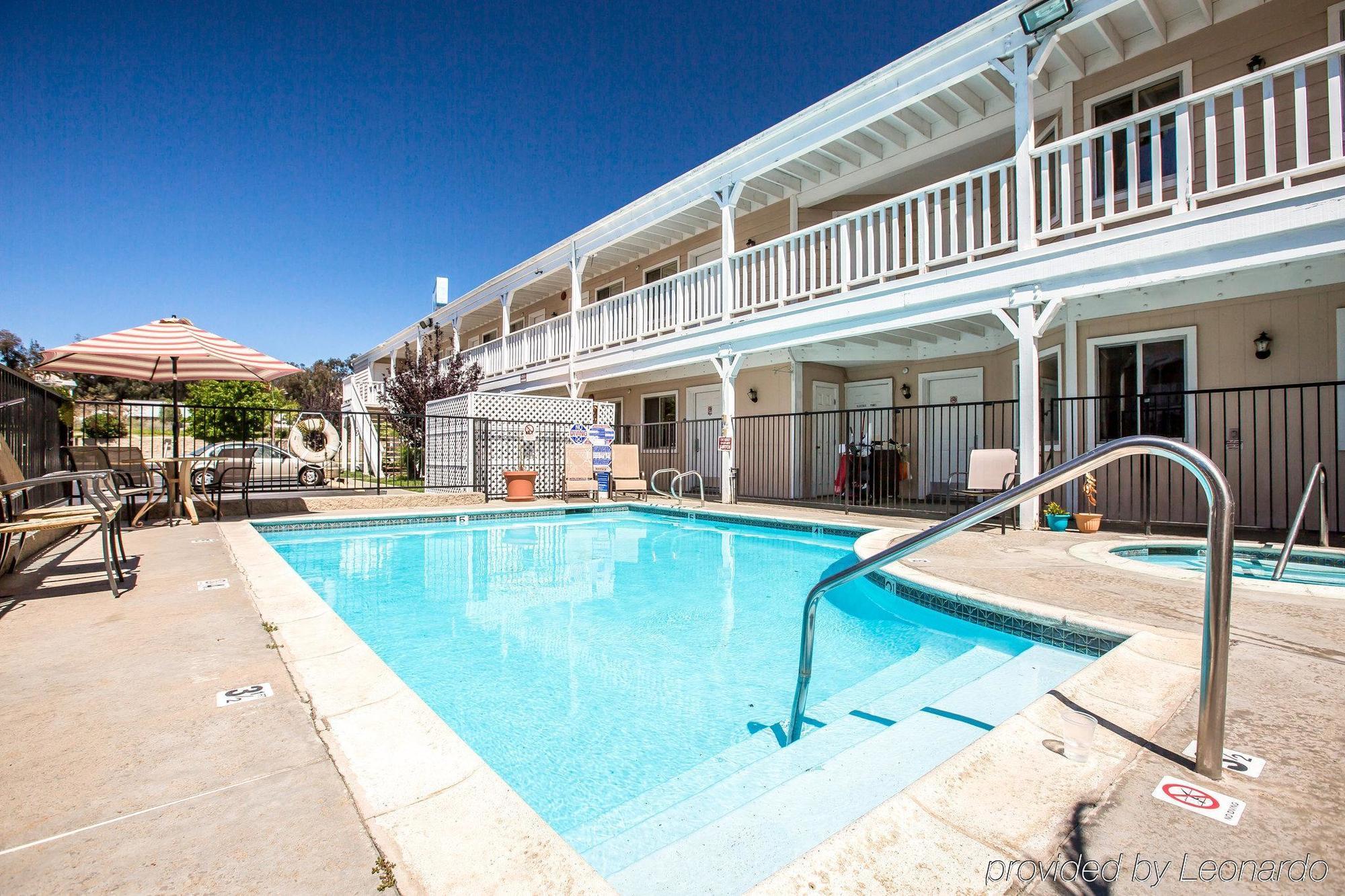 Rodeway Inn Old Town Temecula Bagian luar foto